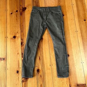 512 Levi’s W32 L30